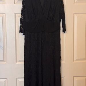 Kiyonna Elegant Black Lace Long Sleeve Dress
